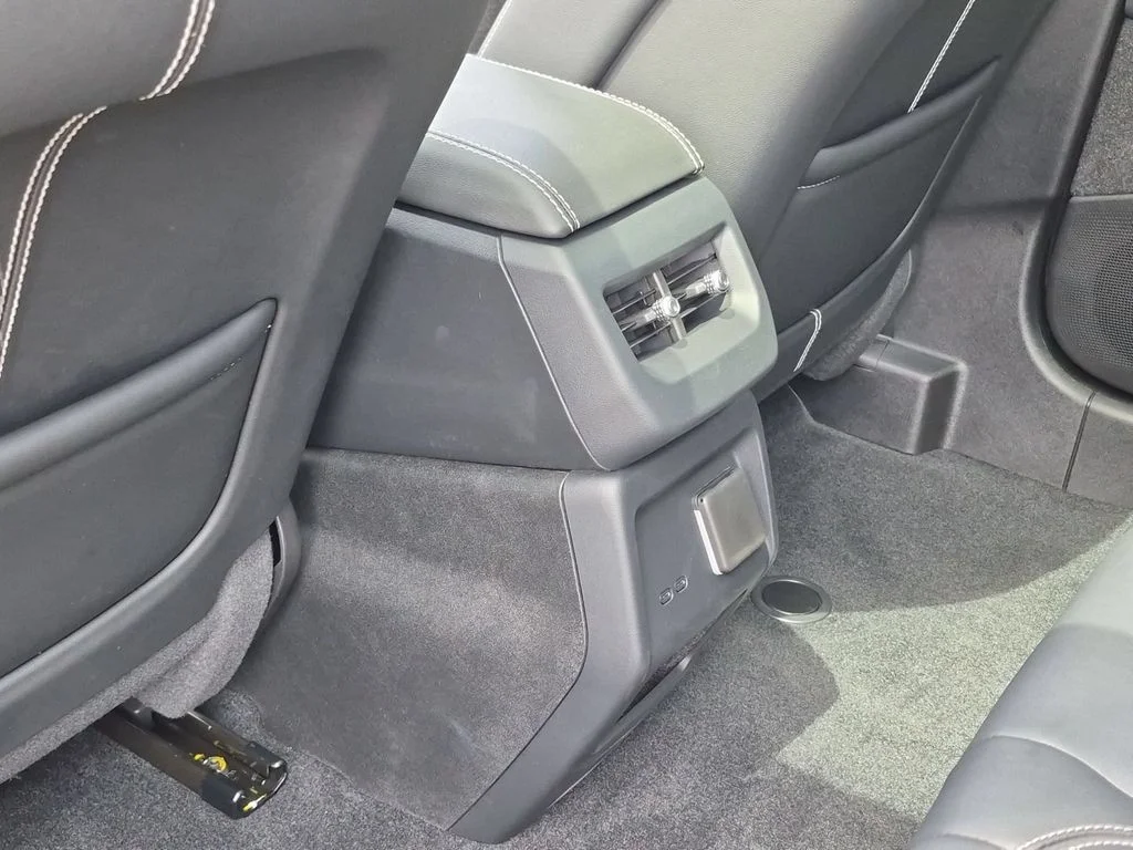 2027 Cadillac OPTIQ Luxury - Photo 20