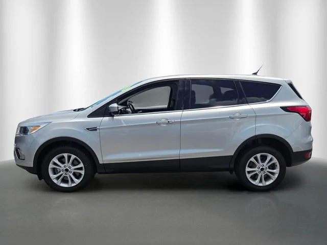 Certified Used 2019 Ingot Silver Ford SE image 2