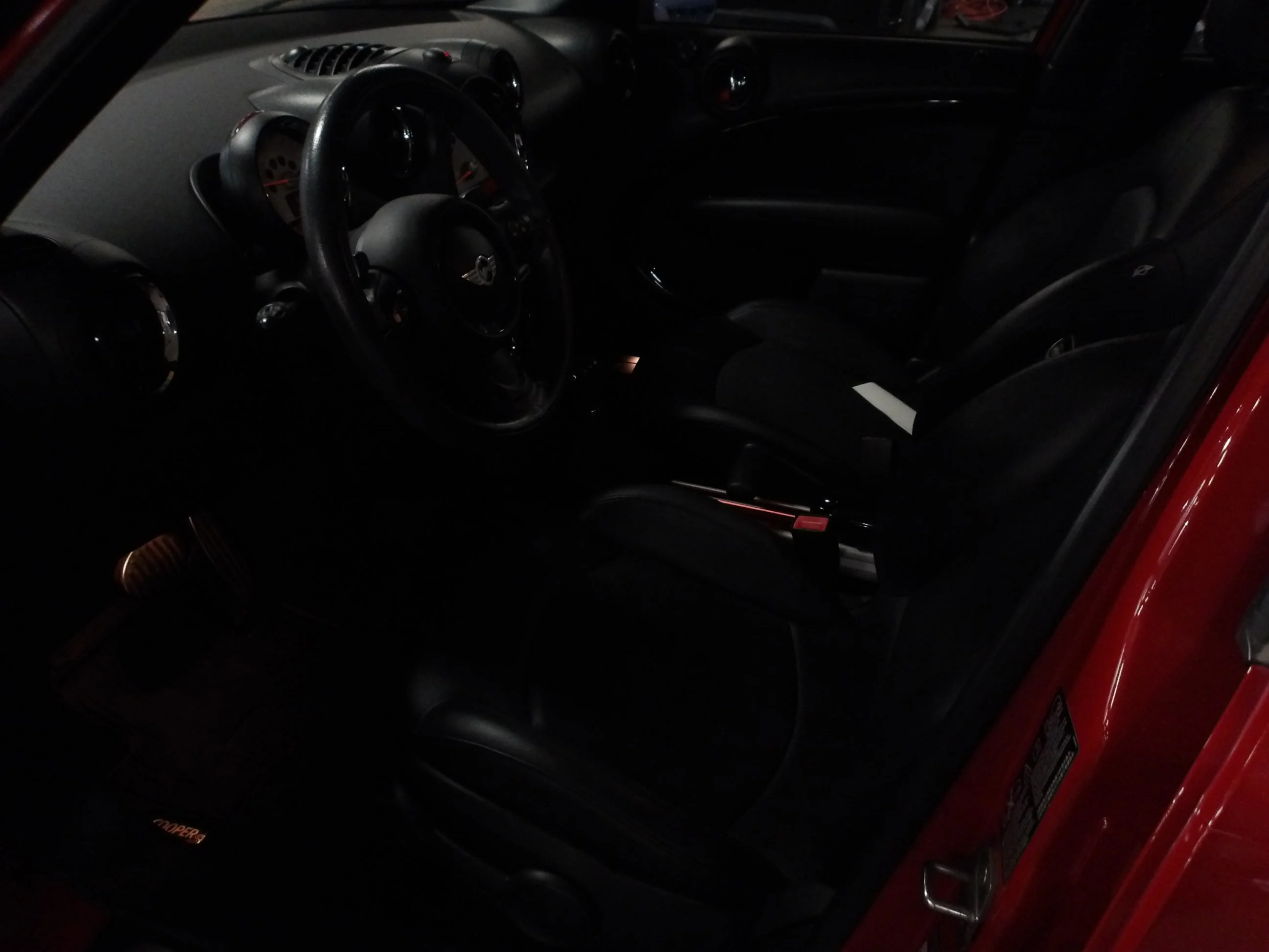 Used 2014 Blazing Red Metallic MINI S image 4
