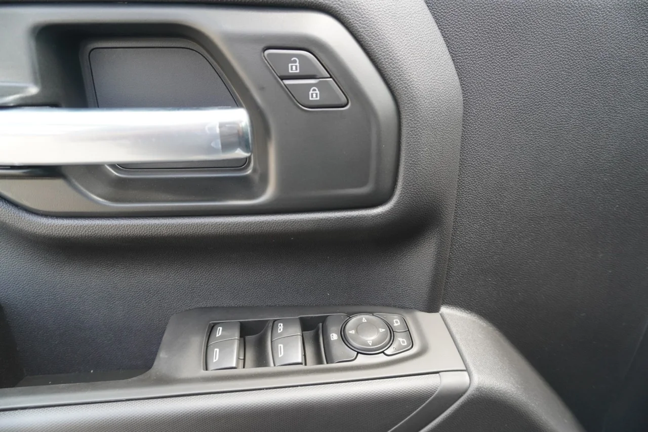 2026 Chevrolet Silverado 1500 Custom - Photo 18