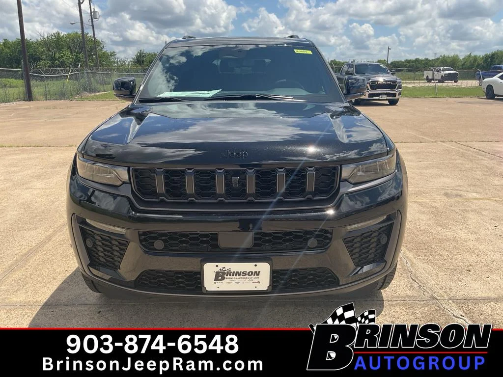 New 2026 Diamond Black Crystal Pearl-Coat Exterior Paint Jeep 85th Anniversary Edition image 2