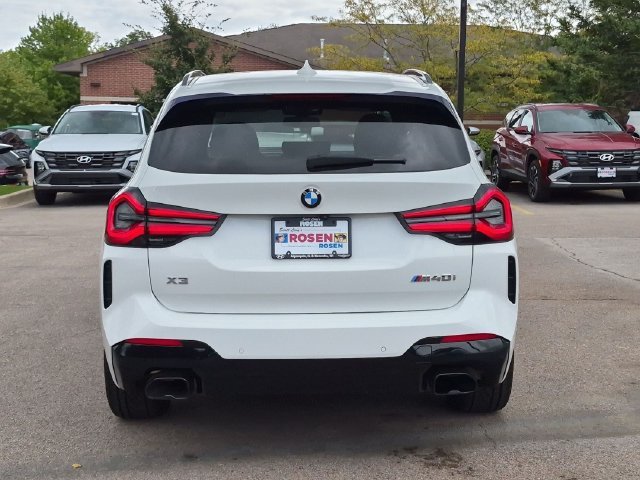 Used 2022 White BMW M40i image 6