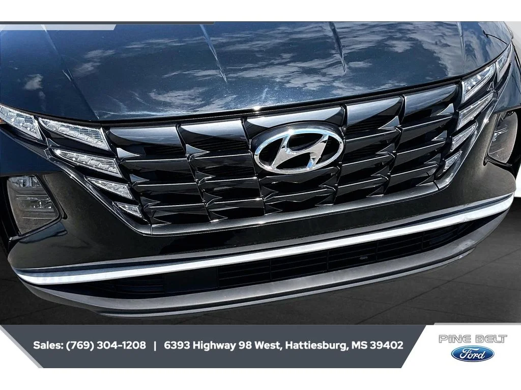 Used 2023 Phantom Black Hyundai SE image 22