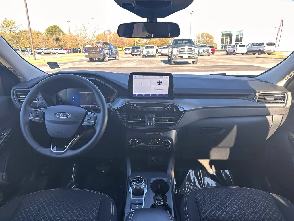 Used 2023 Gray Ford Active image 4