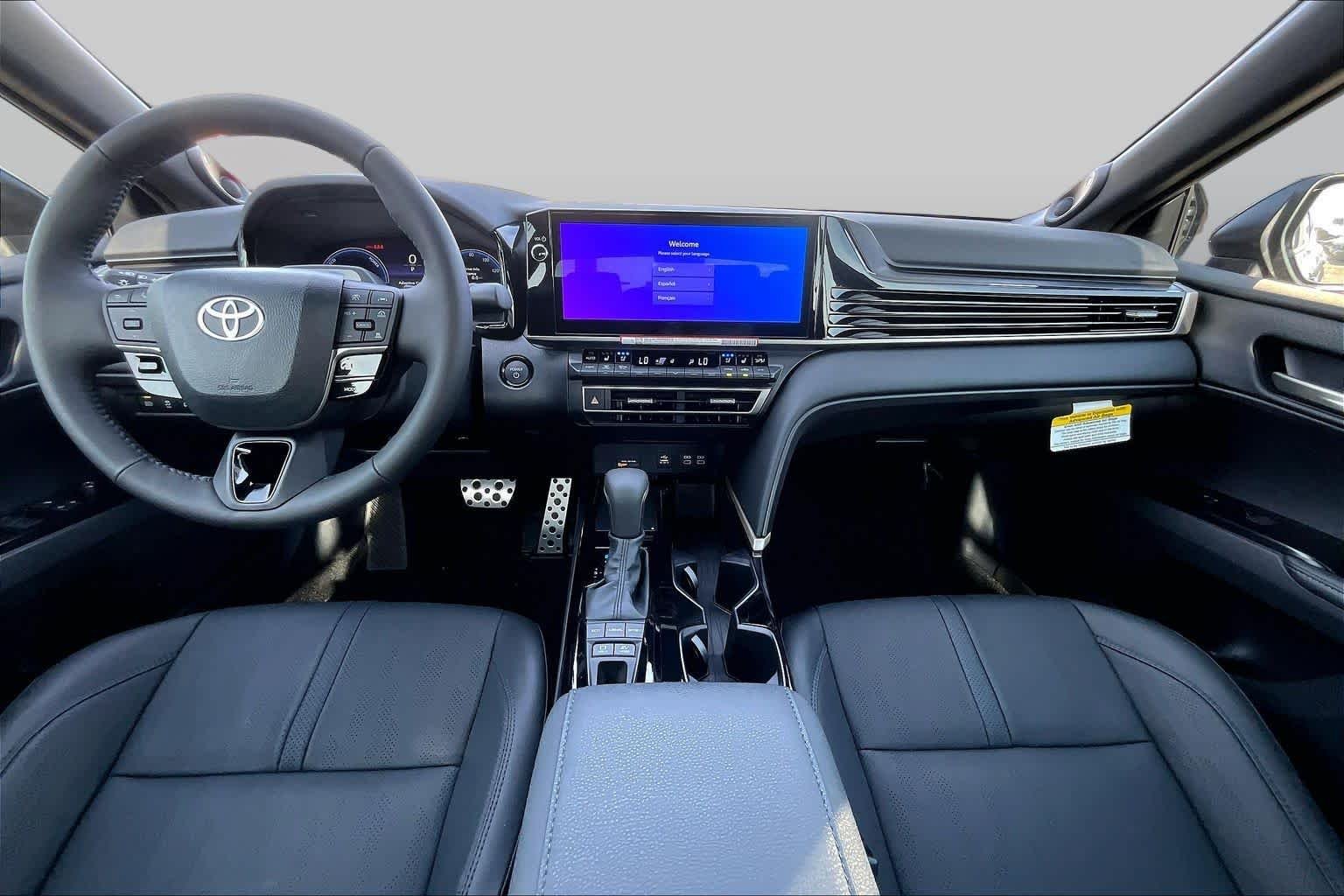 New 2026 Ocean Gem with Midnight Black Metallic roof Toyota XSE image 5