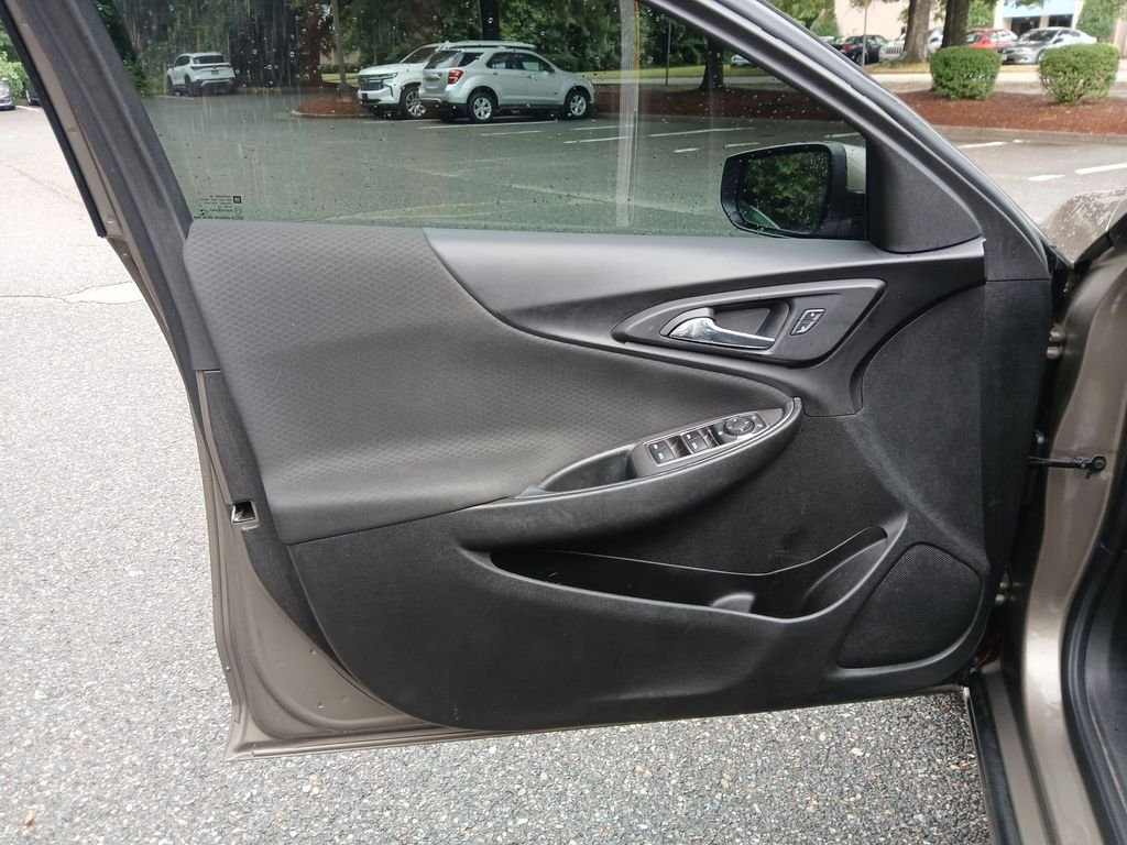 Used 2020 Gray Chevrolet LT image 11