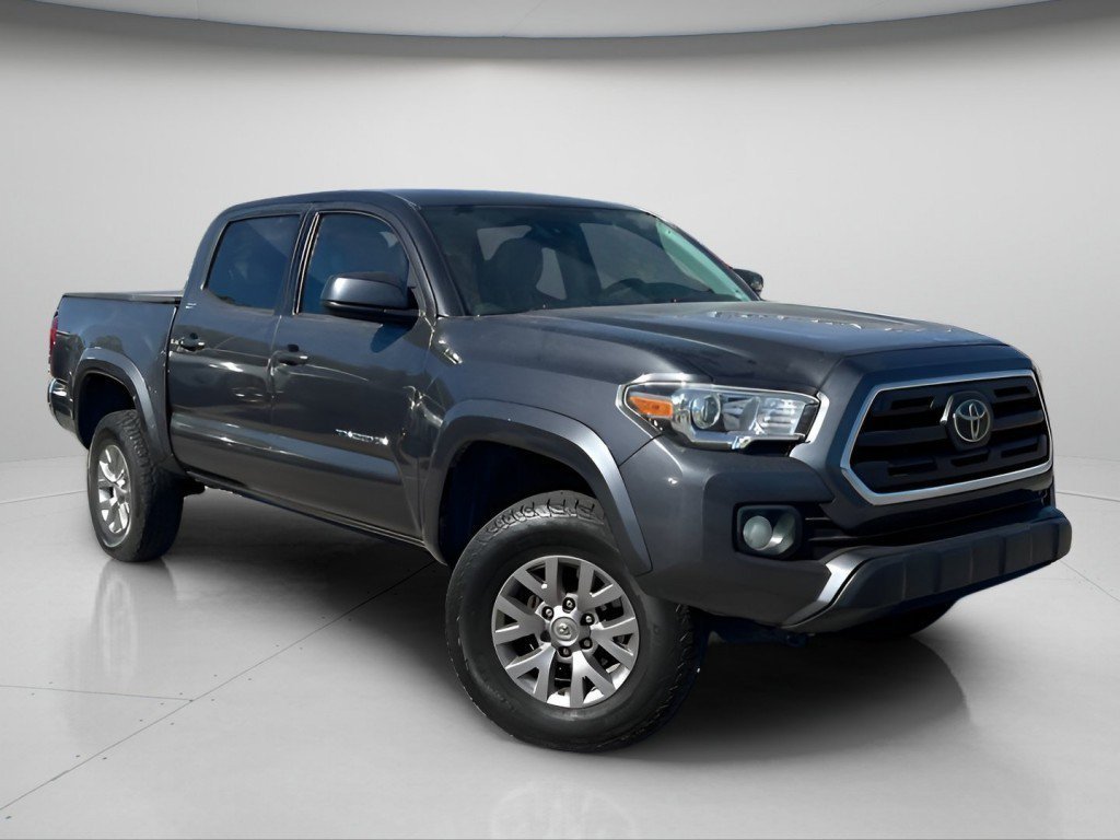 Used 2018 Magnetic Gray Metallic Toyota SR5 image 2