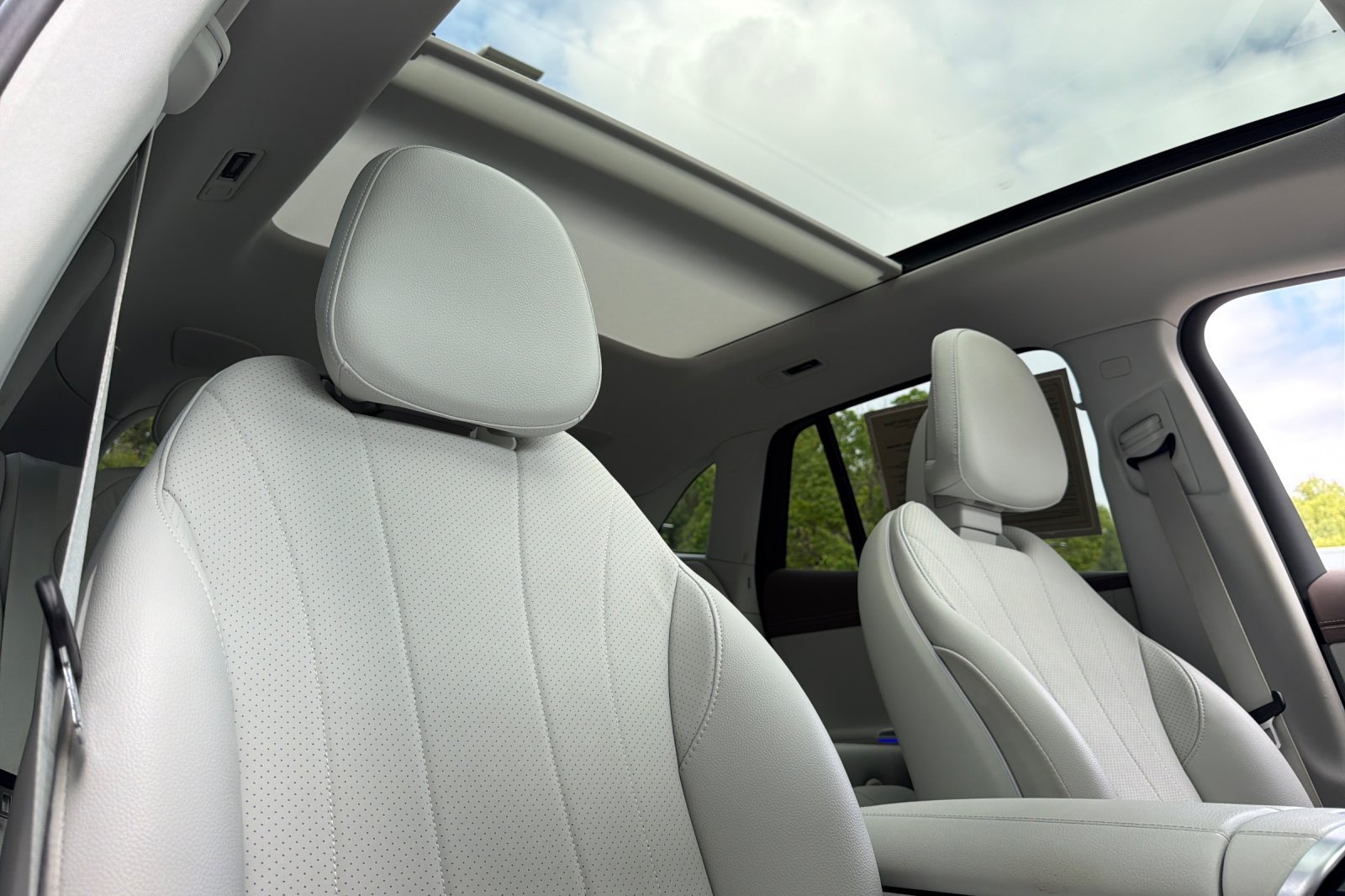 Certified Used 2023 Gray Mercedes-Benz 350+ SUV image 3