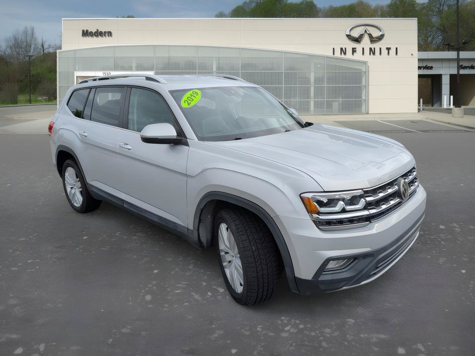 Used 2019 Reflex Silver Metallic Volkswagen 3.6L V6 SE w/Technology image 2