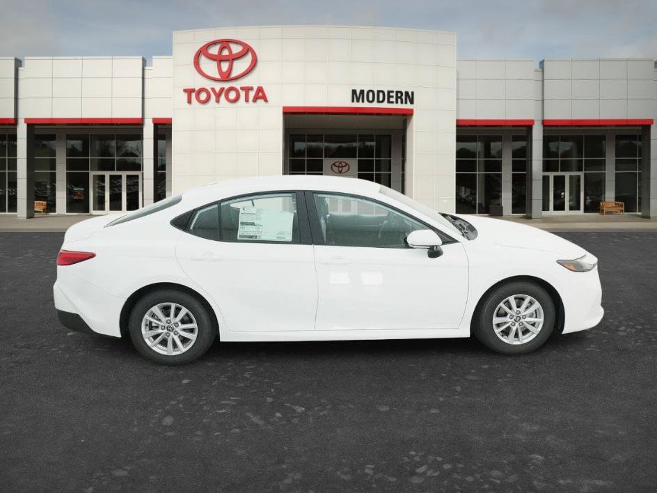 New 2026 Ice Cap Toyota LE image 22