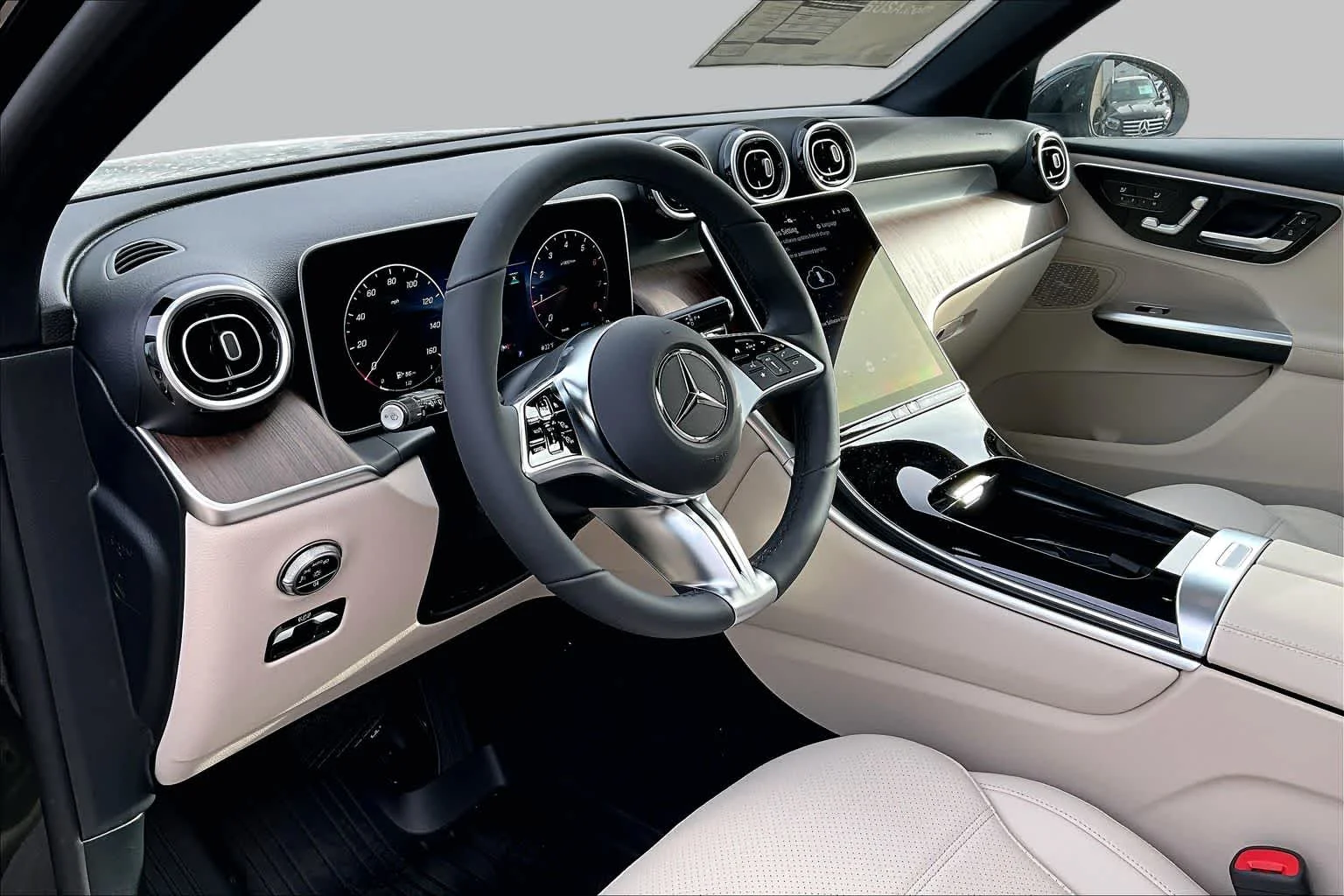 New 2026 040/Black Mercedes-Benz GLC 300 image 10