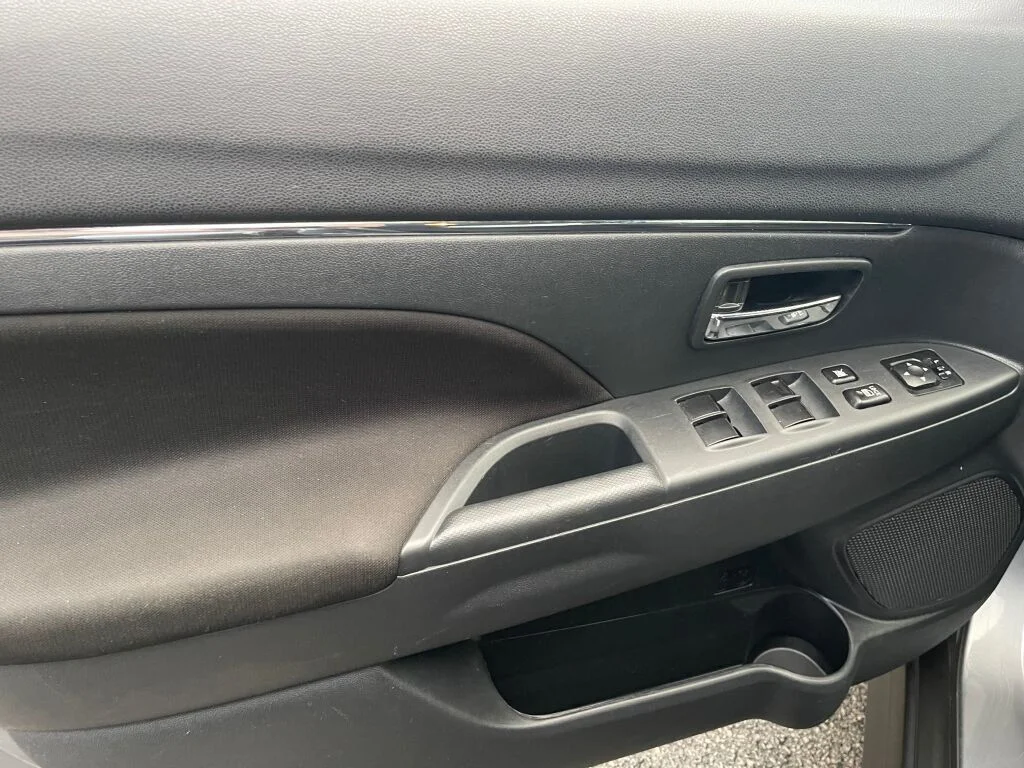 Certified Used 2024 Mercury Gray Metallic Mitsubishi ES image 7