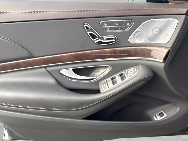 Used 2019 Gray Mercedes-Benz S 560 image 20