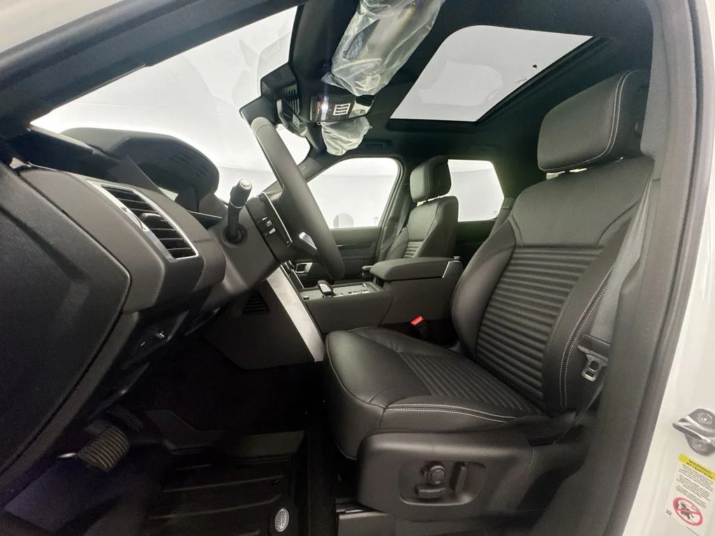 New 2026 Fuji White Land Rover S image 20