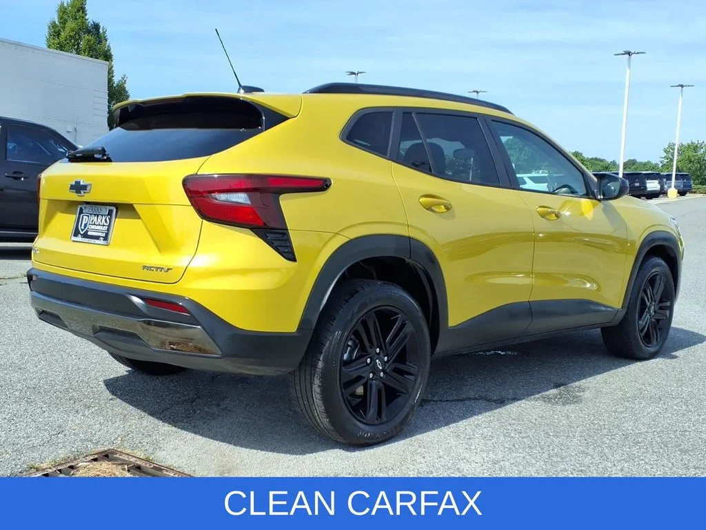 Used 2024 Yellow Chevrolet ACTIV image 5