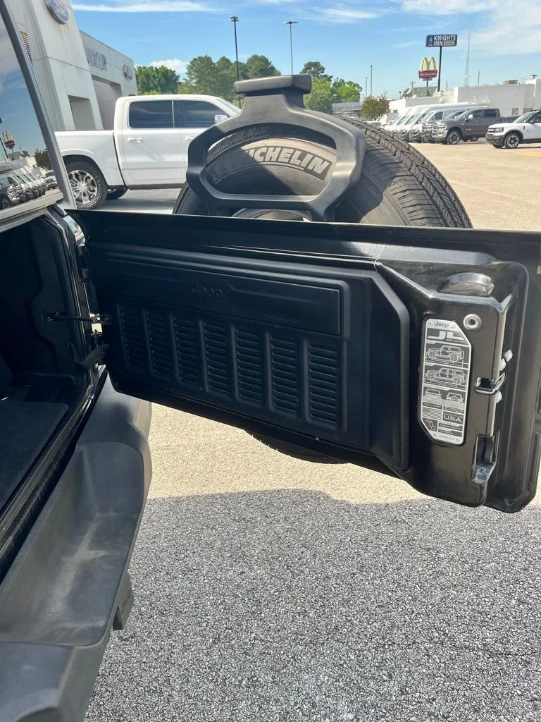 Used 2020 Black Clearcoat Jeep Unlimited Sport S image 6