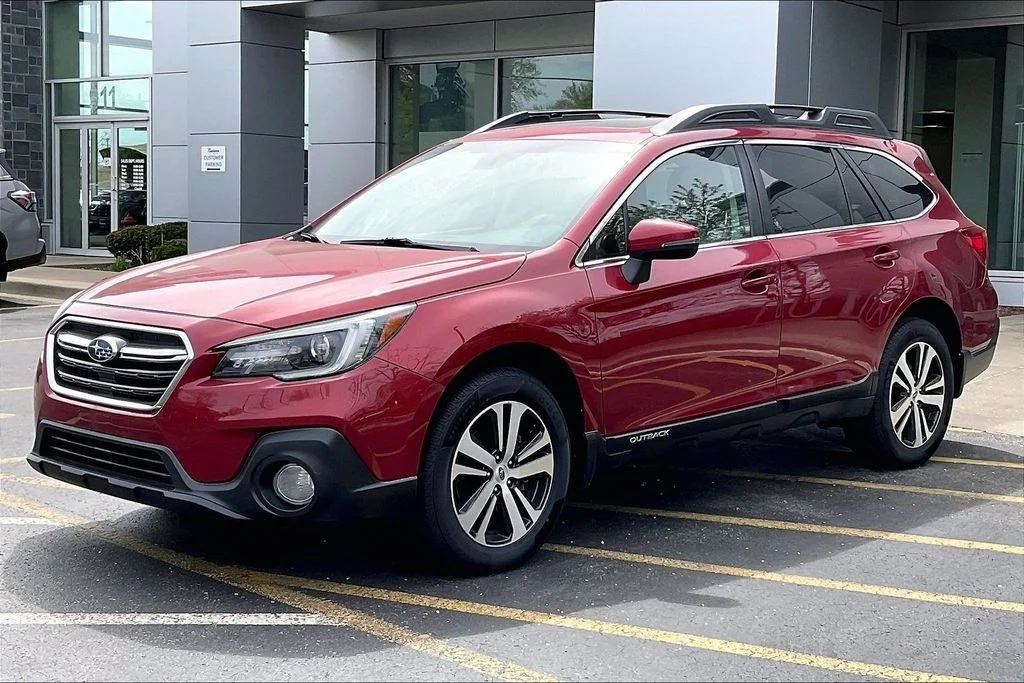 Used 2019 Red Subaru 2.5i image 14
