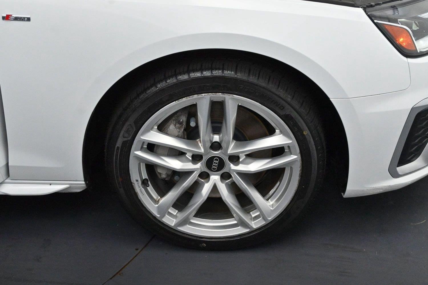 Used 2021 Glacier White Metallic Audi S line Premium image 33