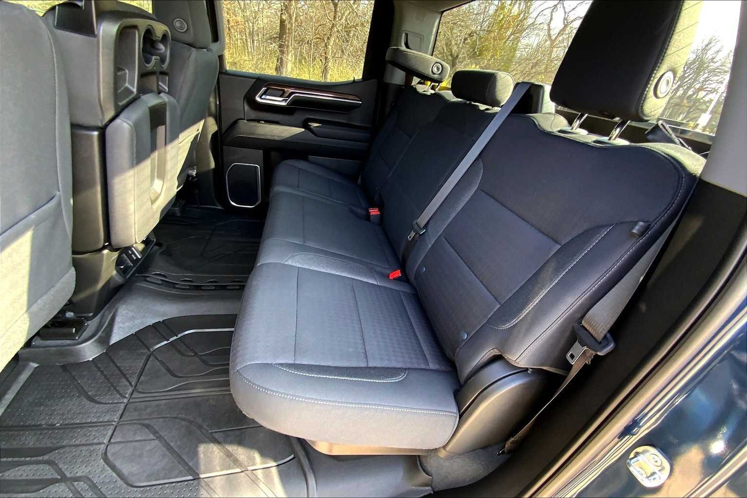 Used 2023 Northsky Blue Metallic Chevrolet LT image 20