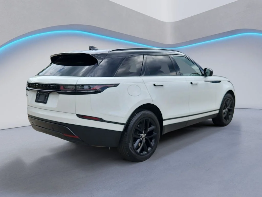 Used 2026 Fuji White Land Rover S image 5