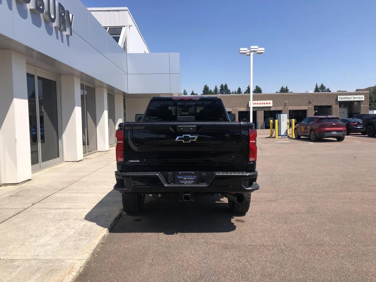 New 2026 Black Chevrolet 4wd Crew Cab 159 image 6