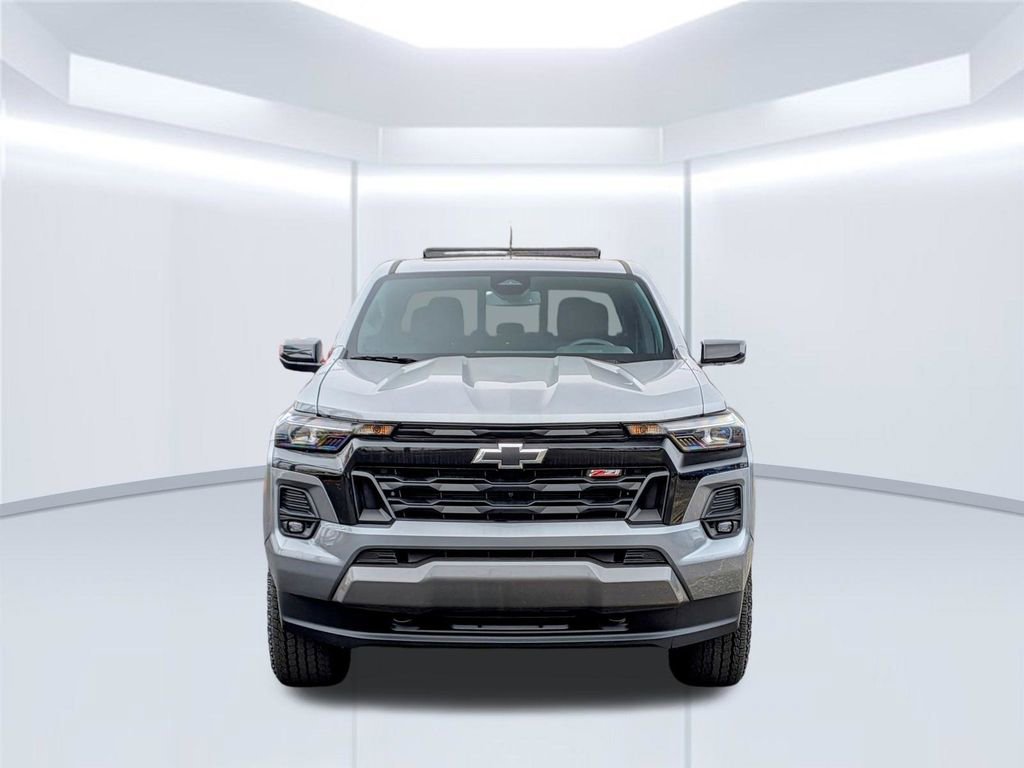 2025 Chevrolet Colorado Z71 - Photo 10