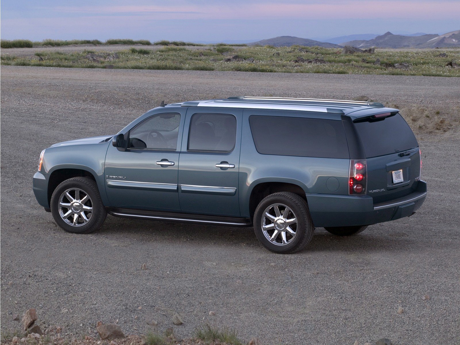 2011 GMC Yukon Denali AWD's photo