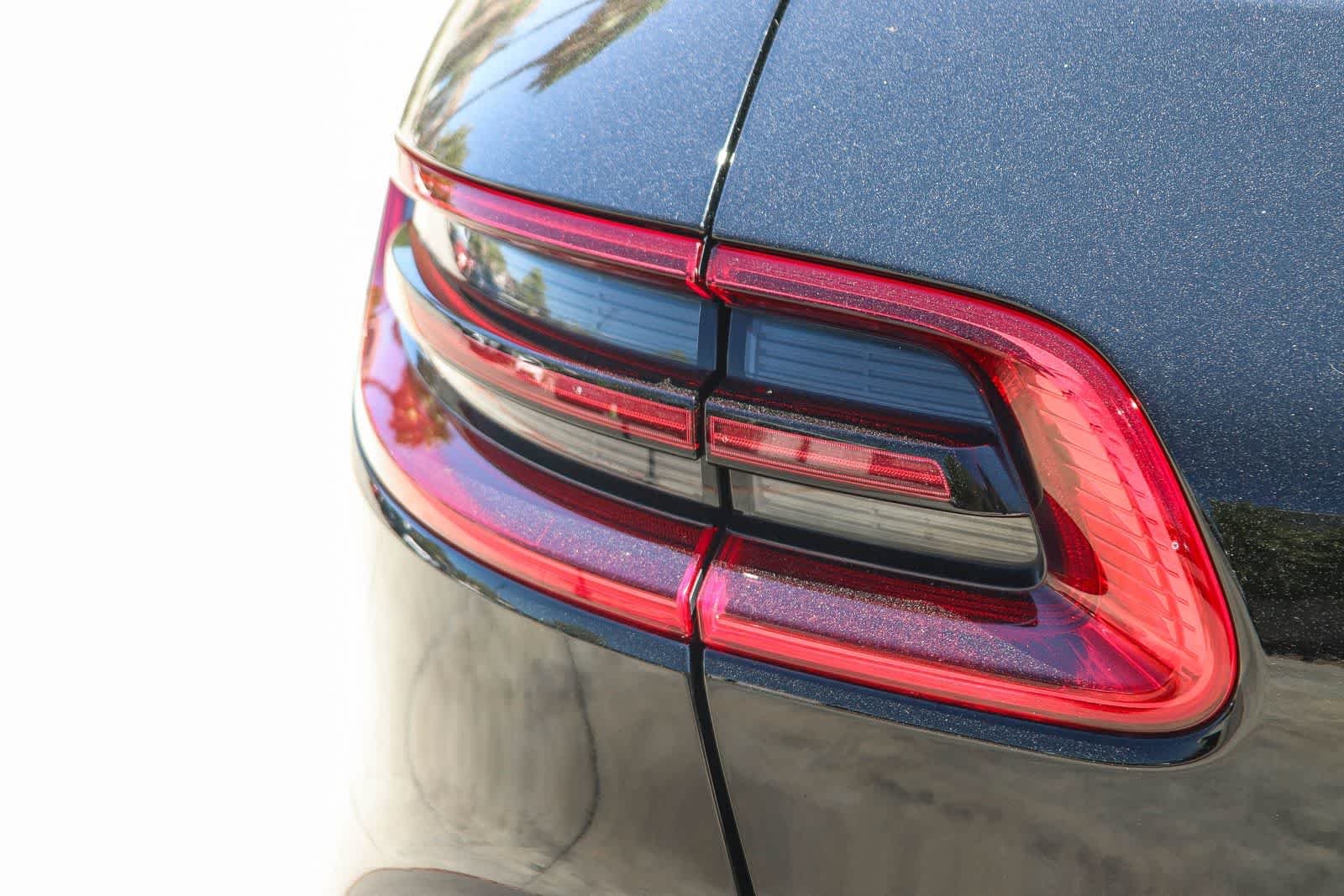 Used 2018 Black Porsche  image 6