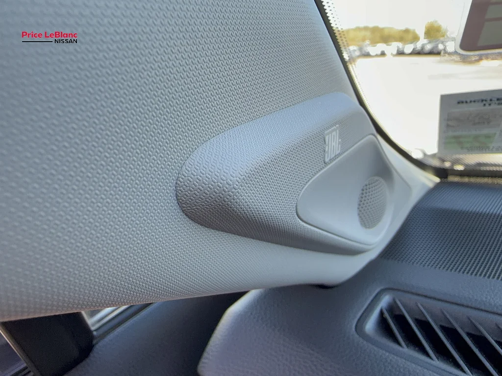 Used 2024  Toyota XLE Premium image 27