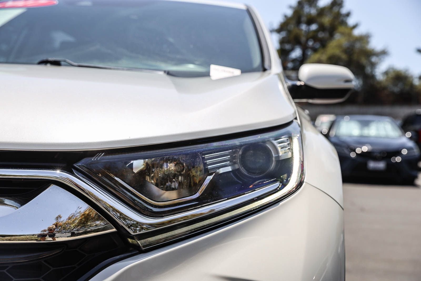 Used 2017 White Diamond Pearl Honda EX-L image 10