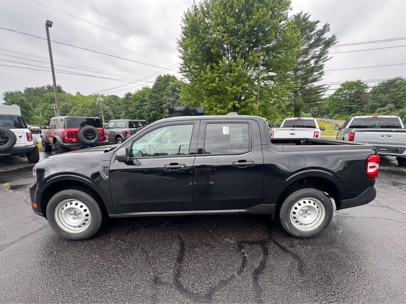 New 2026 Shadow Black Ford XL image 2