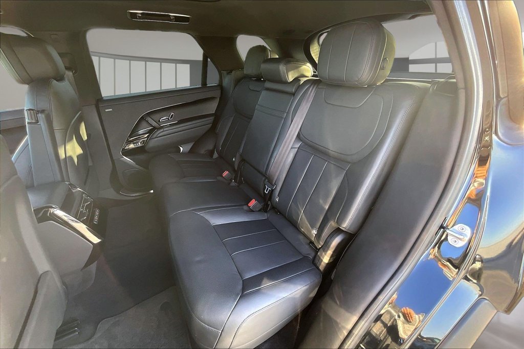 Certified Used 2023 Santorini Black Land Rover SE Dynamic image 20