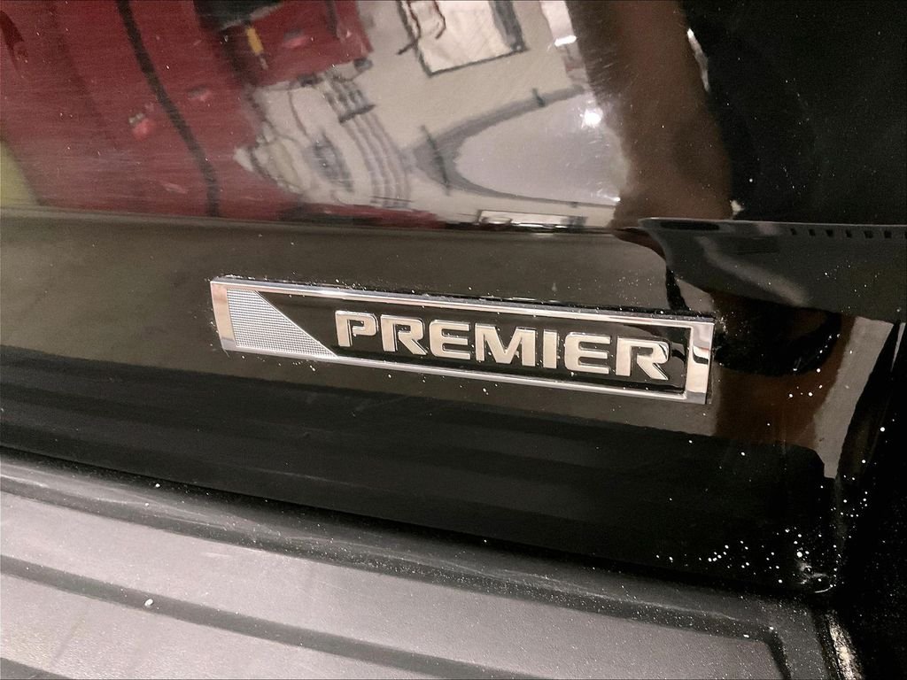 Used 2017 Black Chevrolet Premier image 11