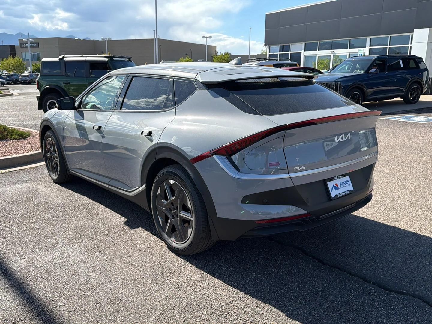 New 2026 Wolf Gray Kia Light Long Range image 6