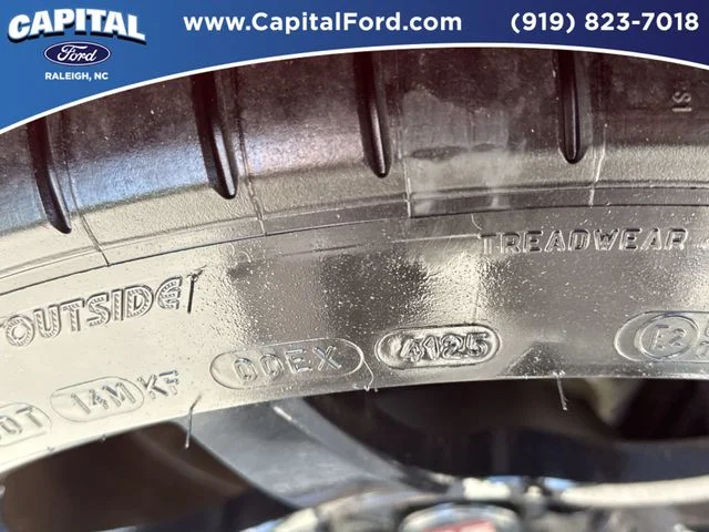 Used 2016  Ford Shelby GT350 image 14