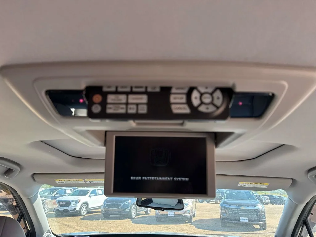 Used 2017 Blue Honda Elite image 15
