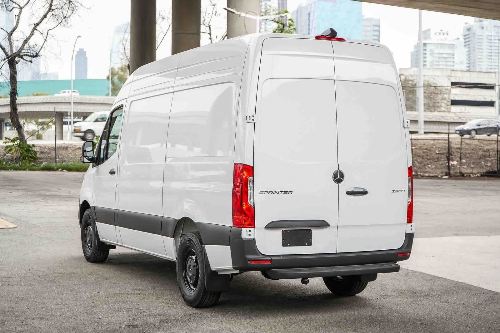 New 2026 Arctic White Mercedes-Benz Cargo 144WB High Roof RWD 2.0L I4 Diesel Turbo SO image 34
