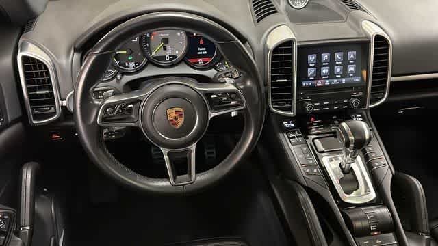 Used 2017  Porsche S E-Hybrid image 22