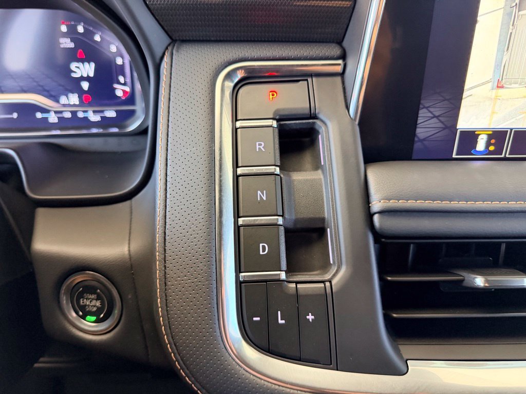 Used 2024 Sterling Metallic GMC AT4 image 28