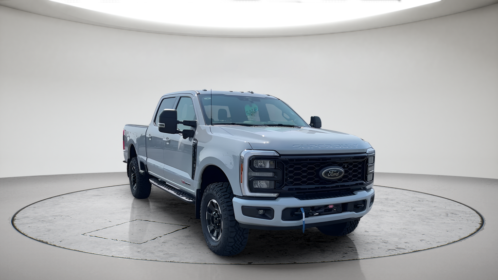 New 2026 Avalanche Ford F-350® XLT image 3