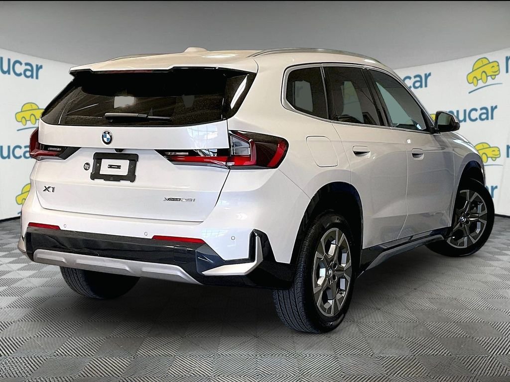 Used 2025 White BMW xDrive28i image 6