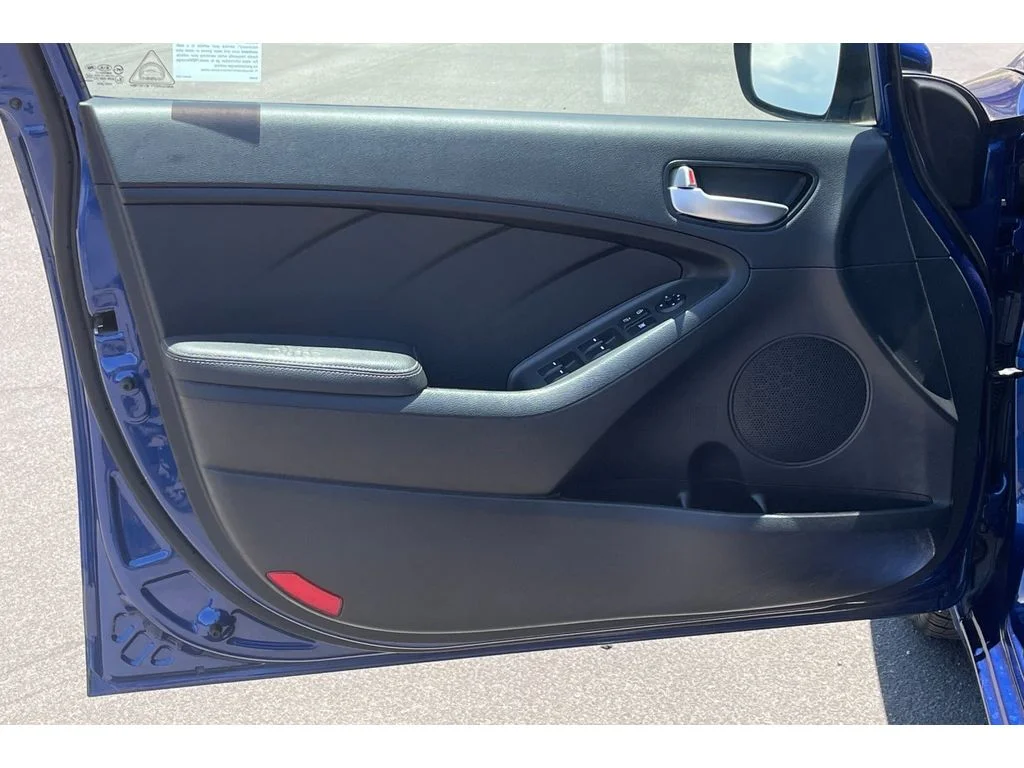 Used 2017 Deep Sea Blue Kia LX image 12