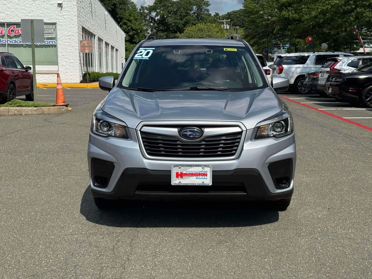 Used 2020 Subaru Forester Premium with VIN JF2SKAGC2LH568654 for sale in Glen Cove, NY
