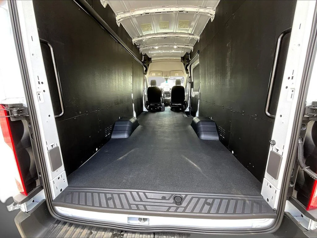 New 2026 Oxford White Ford Cargo Van image 28