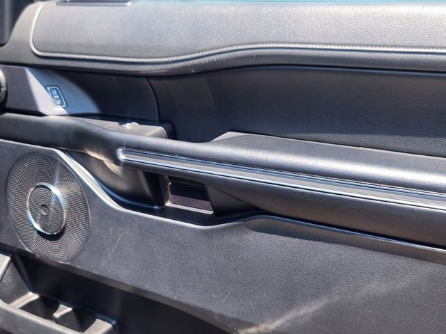 Used 2021 Black Ford XLT image 22