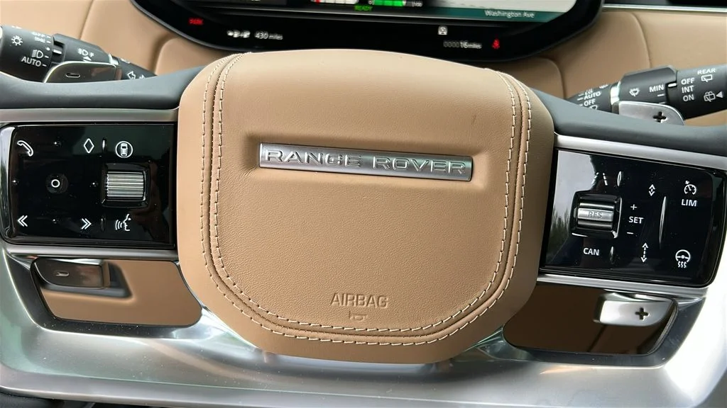 2026 Land Rover Range Rover SE - Photo 11