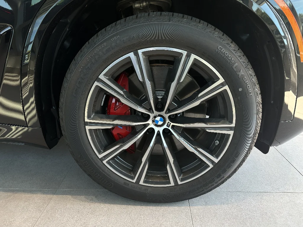 New 2026 Black Sapphire Metallic BMW xDrive50e image 7