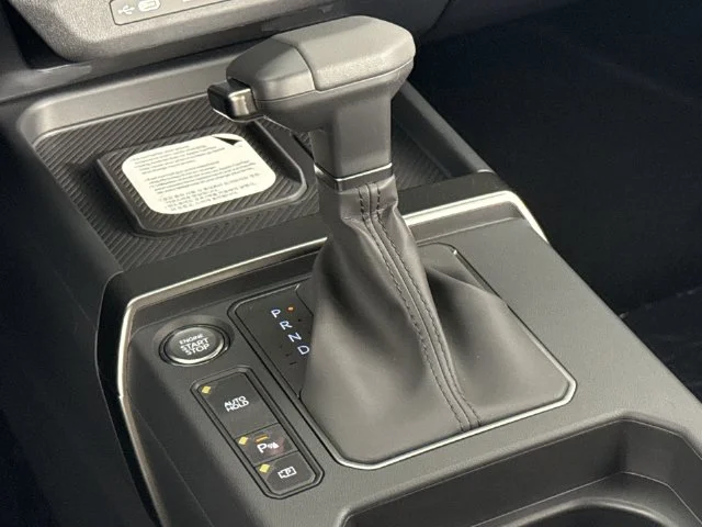 New 2027 White Kia S image 19