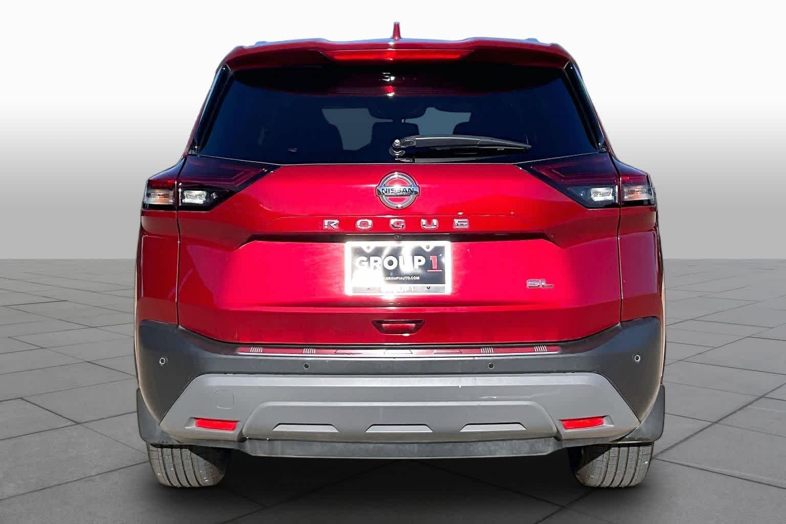 Used 2021 Scarlet Ember Tintcoat Nissan SL image 5