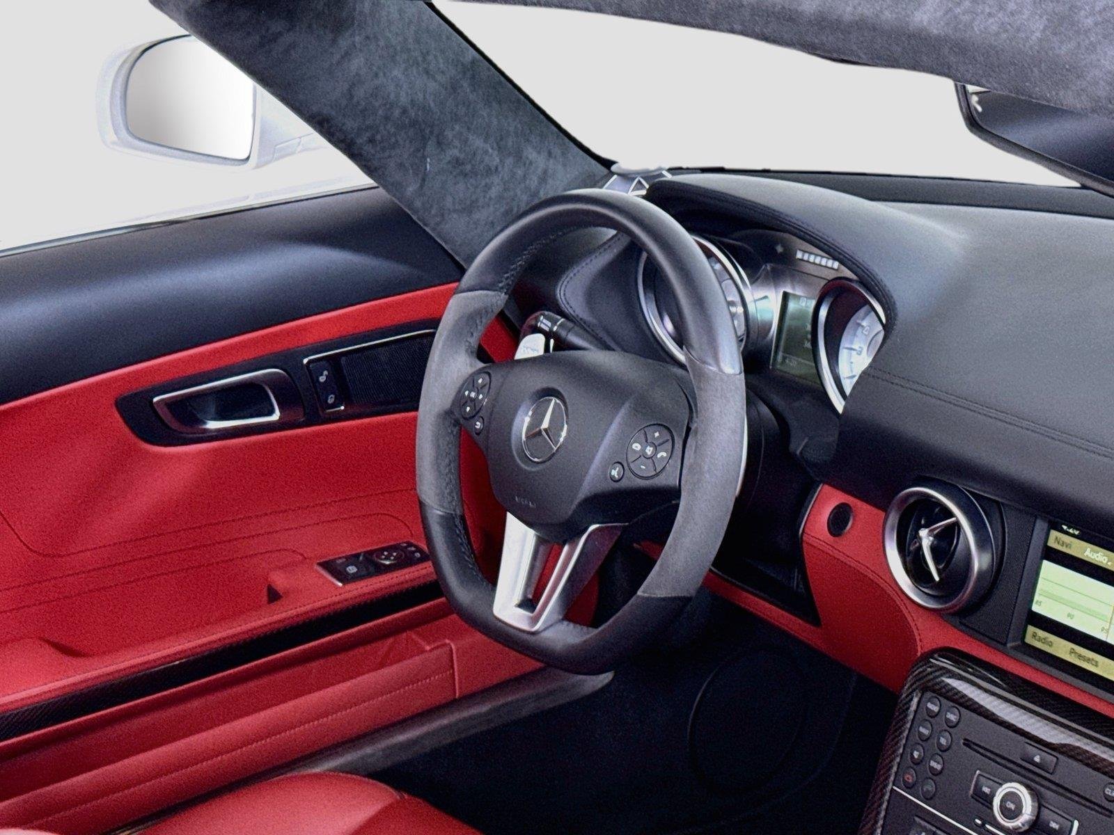Used 2012 designo Mystic White II Mercedes-Benz SLS AMG® image 29